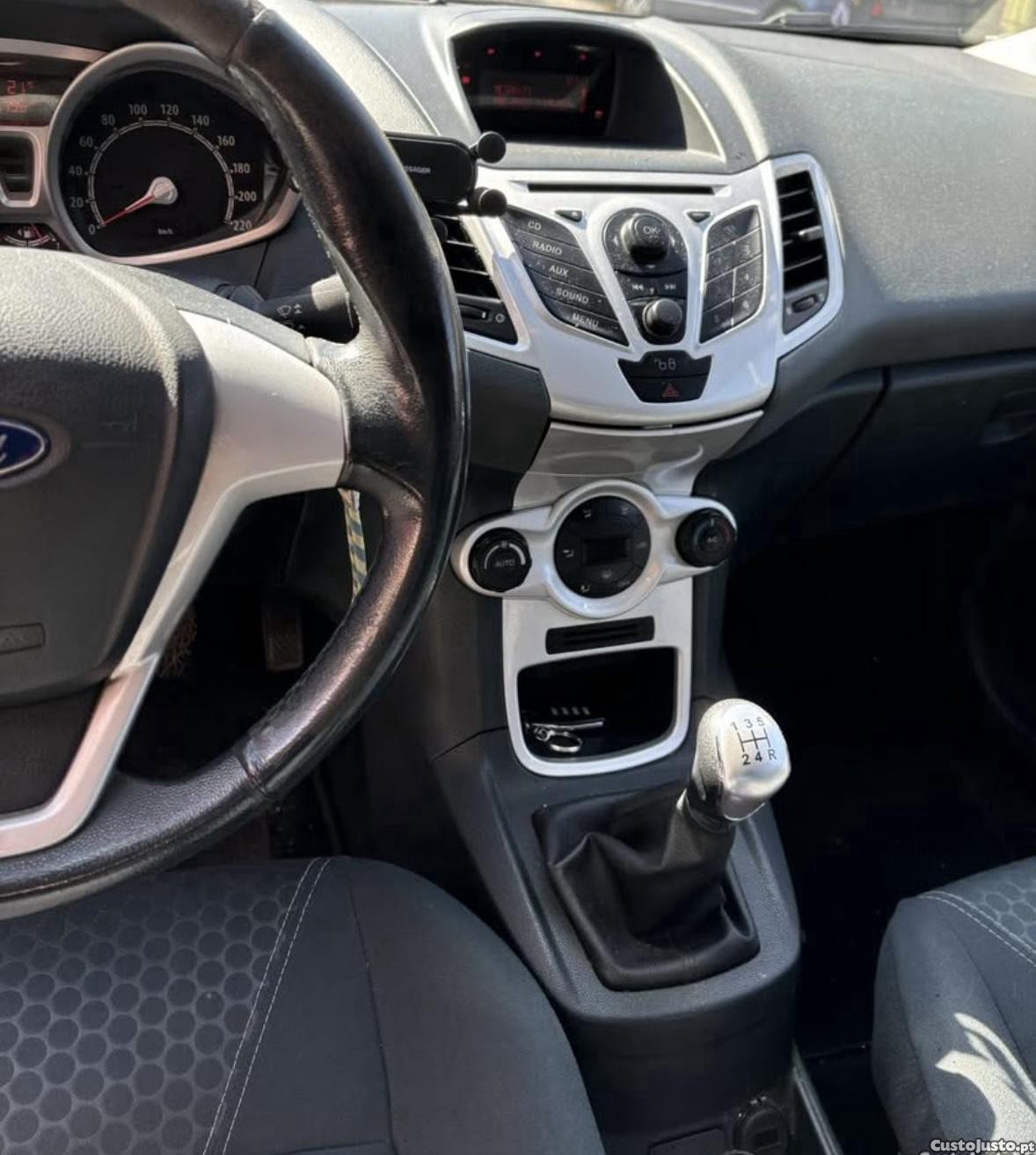 Ford Fiesta 1.4tdci — fotografia 3