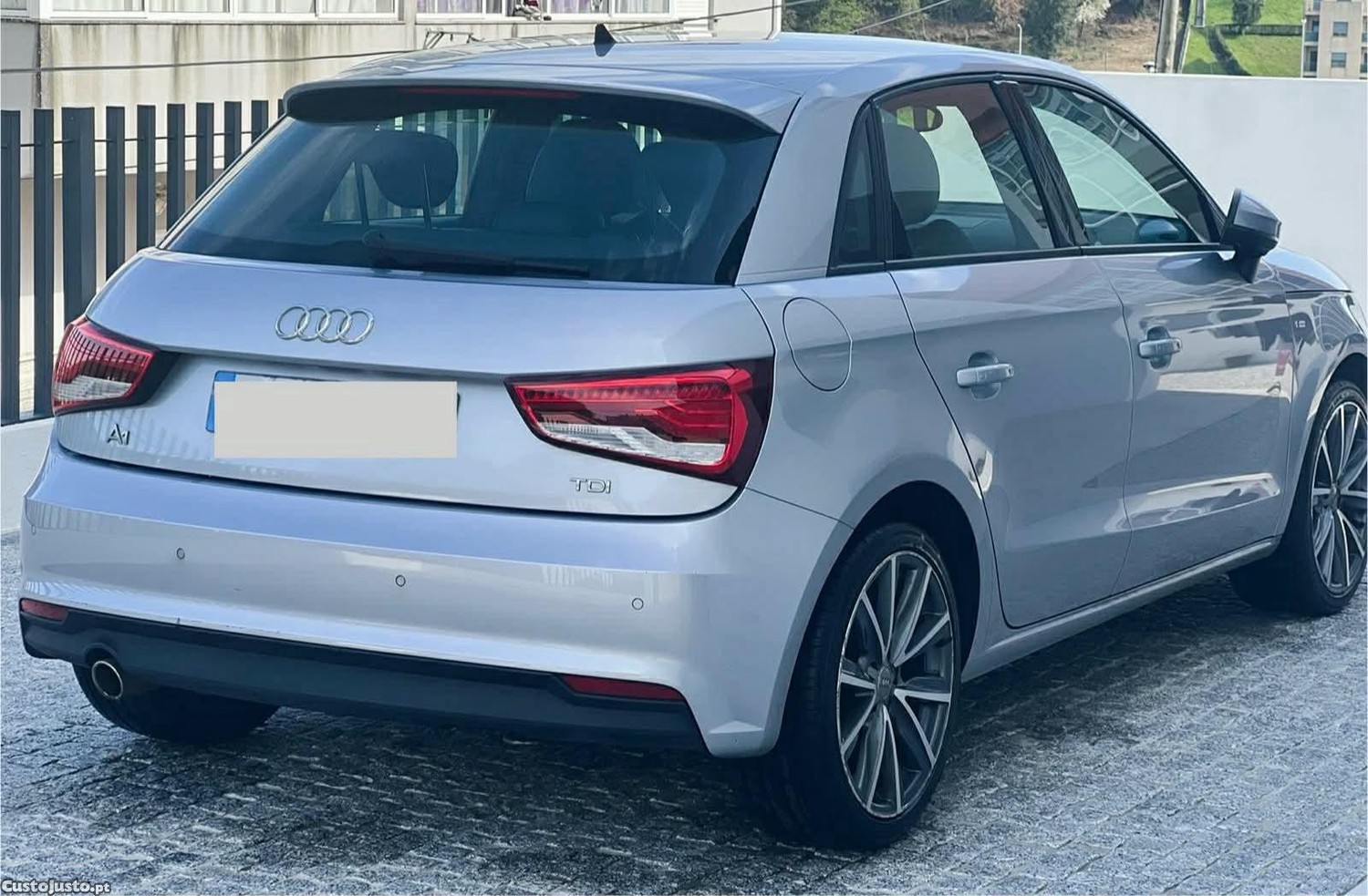 Audi A1 1.6 TDI 116 cv SportBack S-line — photo 3