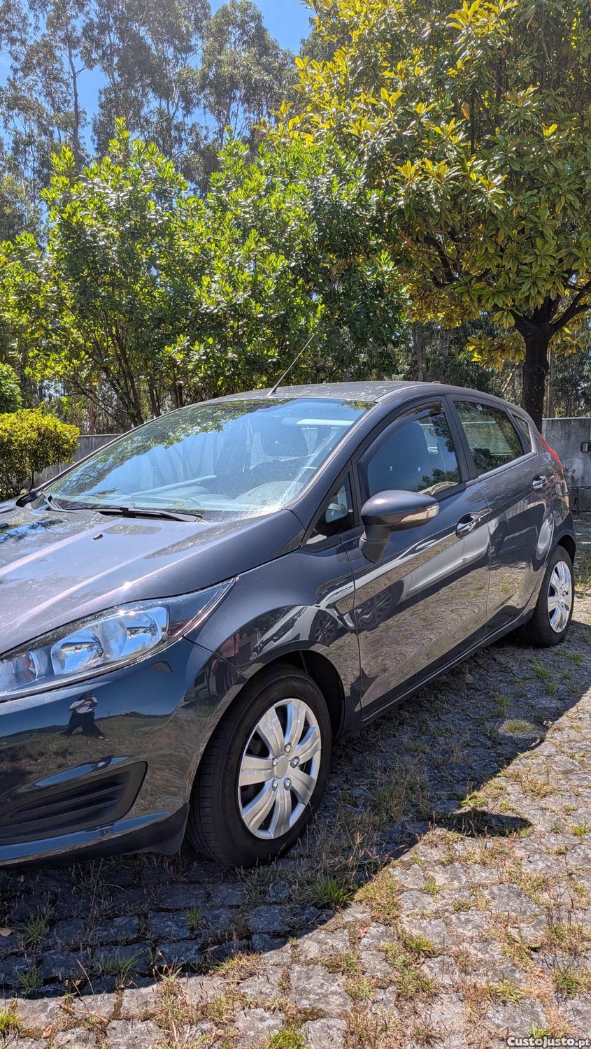 Ford Fiesta TDCI 1.6 ECOnetic Trend — fotografia 3