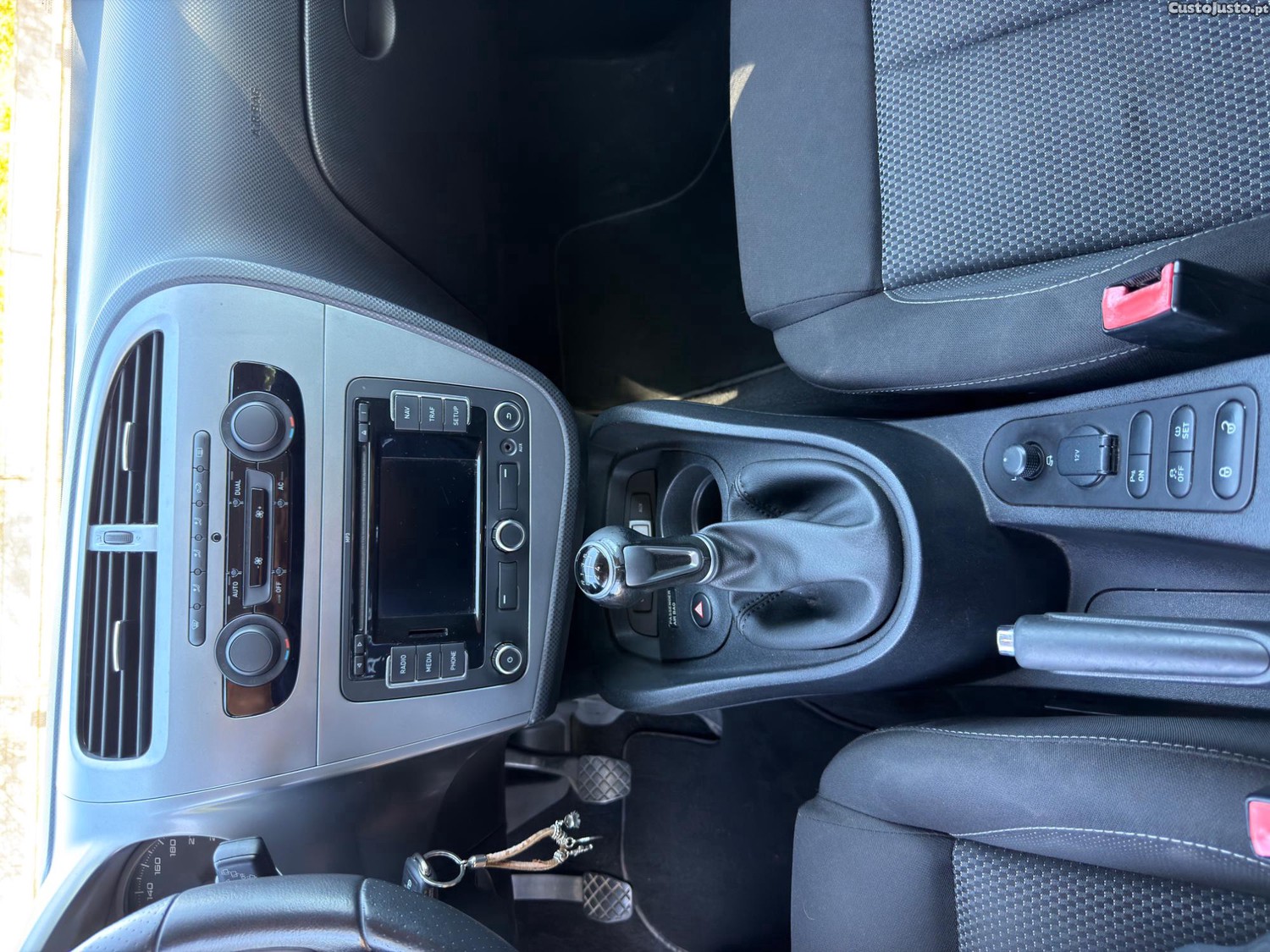 SEAT Leon 1.9 TDI Sport c/GPS — fotografia 2