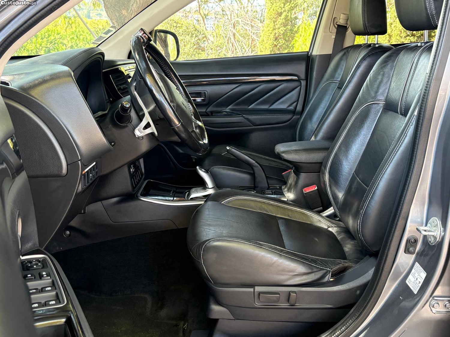 Mitsubishi Outlander 2.0 ielétrico — fotografia 8