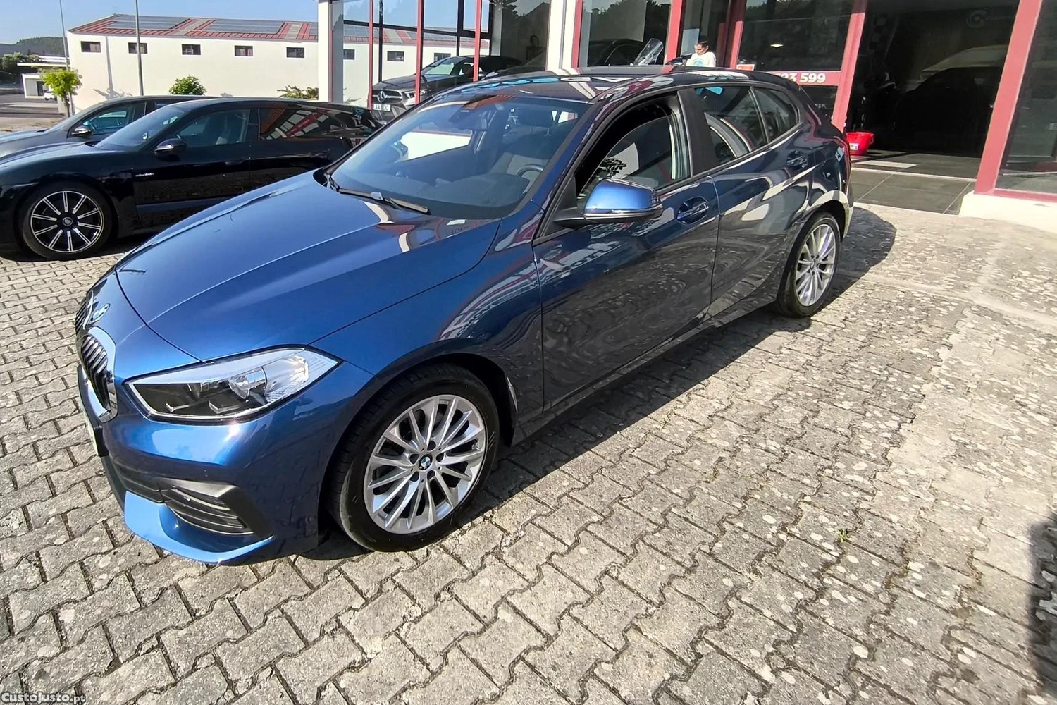 BMW 116 d Advantage Auto - 21 foto 2