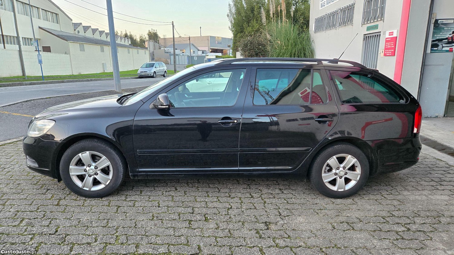 Skoda Octavia 1.6 Tdi Greenline - 09 foto 3