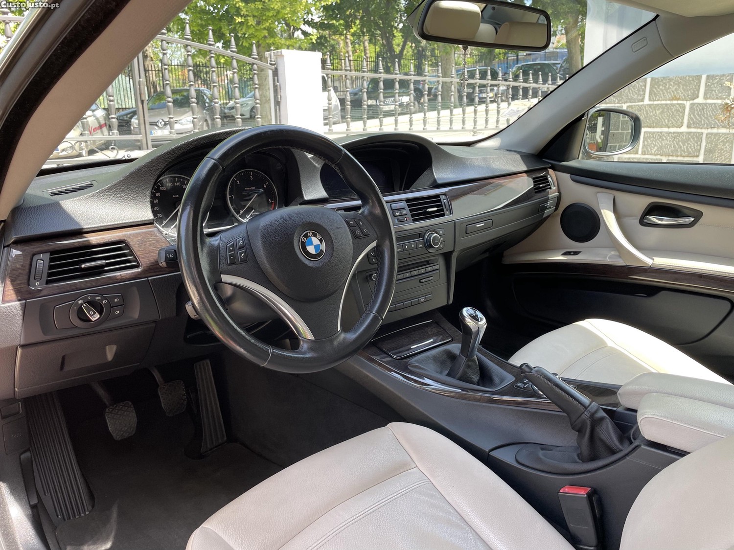 BMW 320 d LCI e92 — fotografia 6