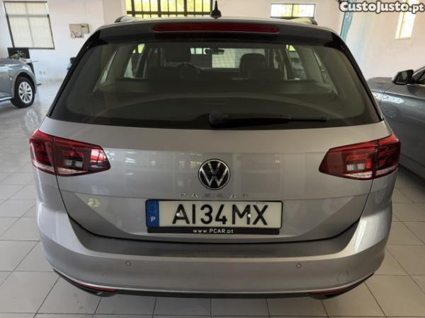 VW Passat Variant 2.0 TDI Business DSG - 21 foto 4
