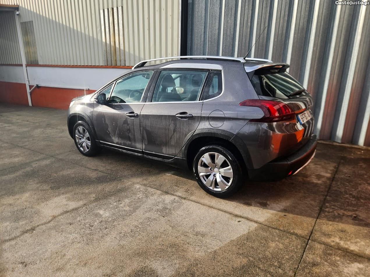 Peugeot 2008 — fotografia 6