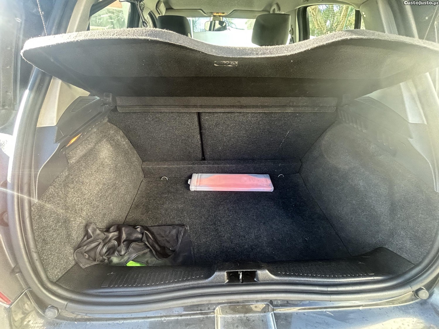 Renault Clio 1.5 Dci — fotografia 9
