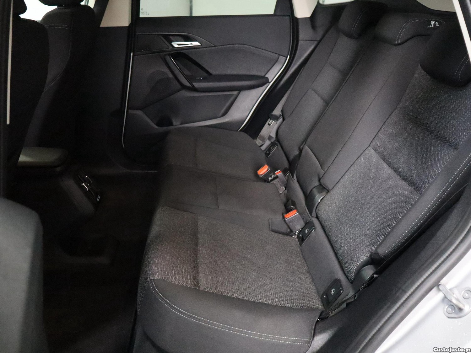 BMW X1 xDrive25e — fotografia 18