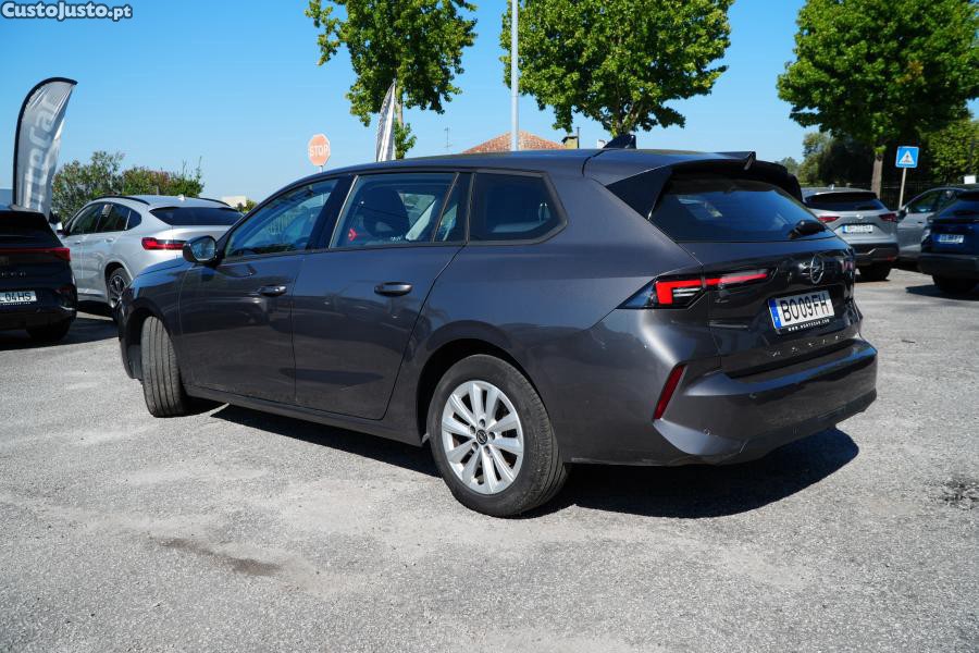 Opel Astra 1.5 D Edition Aut. - 24 — photo 4