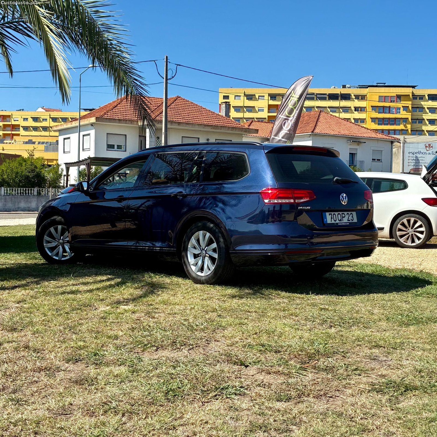 VW Passat Variant 1.6 TDi Confortline · Nacional - 15 foto 3