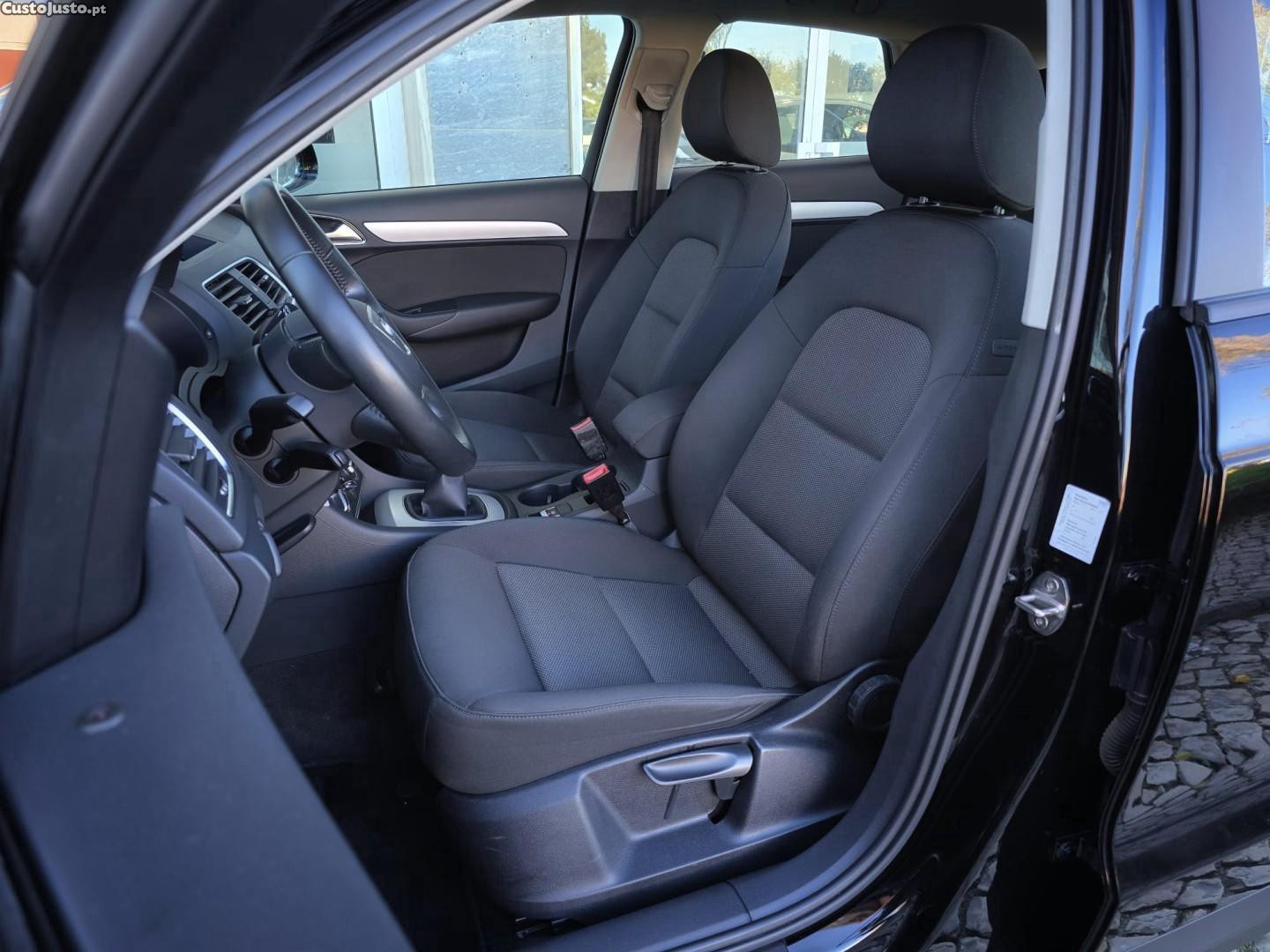 Audi Q3 2.0 TDI design — fotografia 21