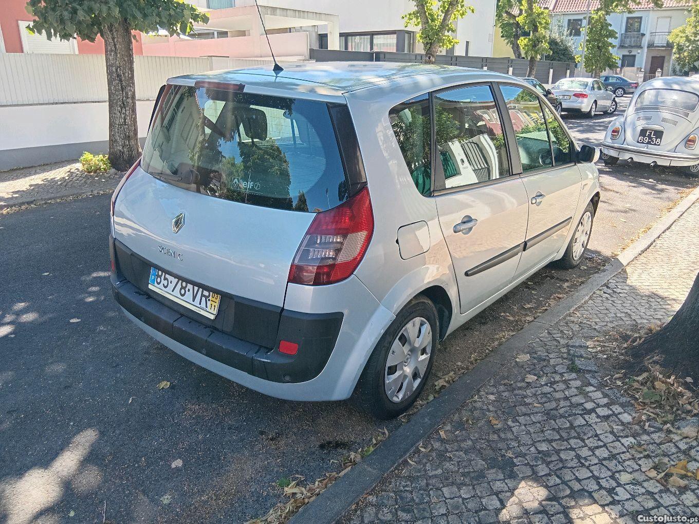 Renault Scénic 1.5 Dci — photo 2