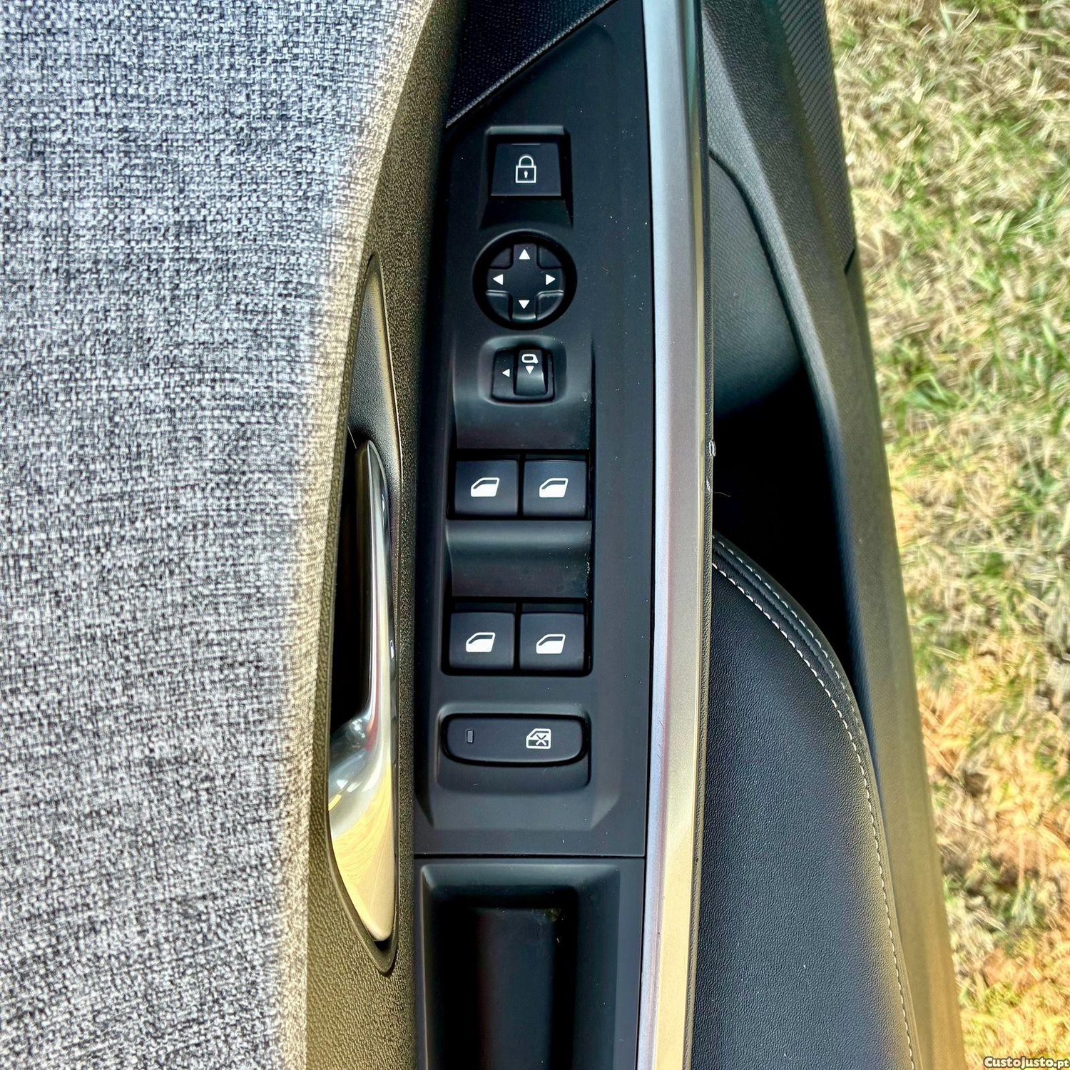 Peugeot 3008 Hybrid Allure — fotografia 4