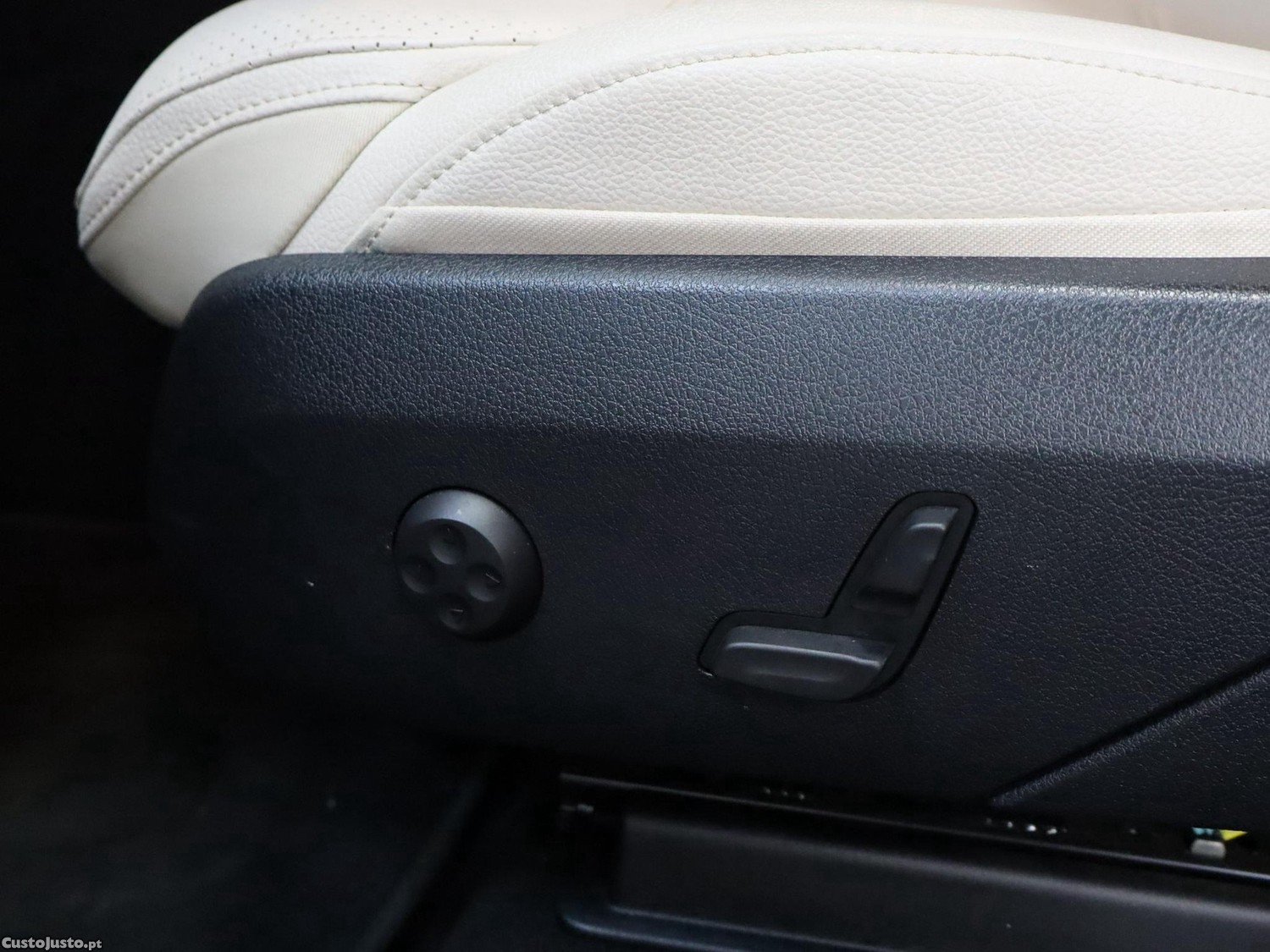 Mercedes-Benz GLC 300 de 4Matic — fotografia 15
