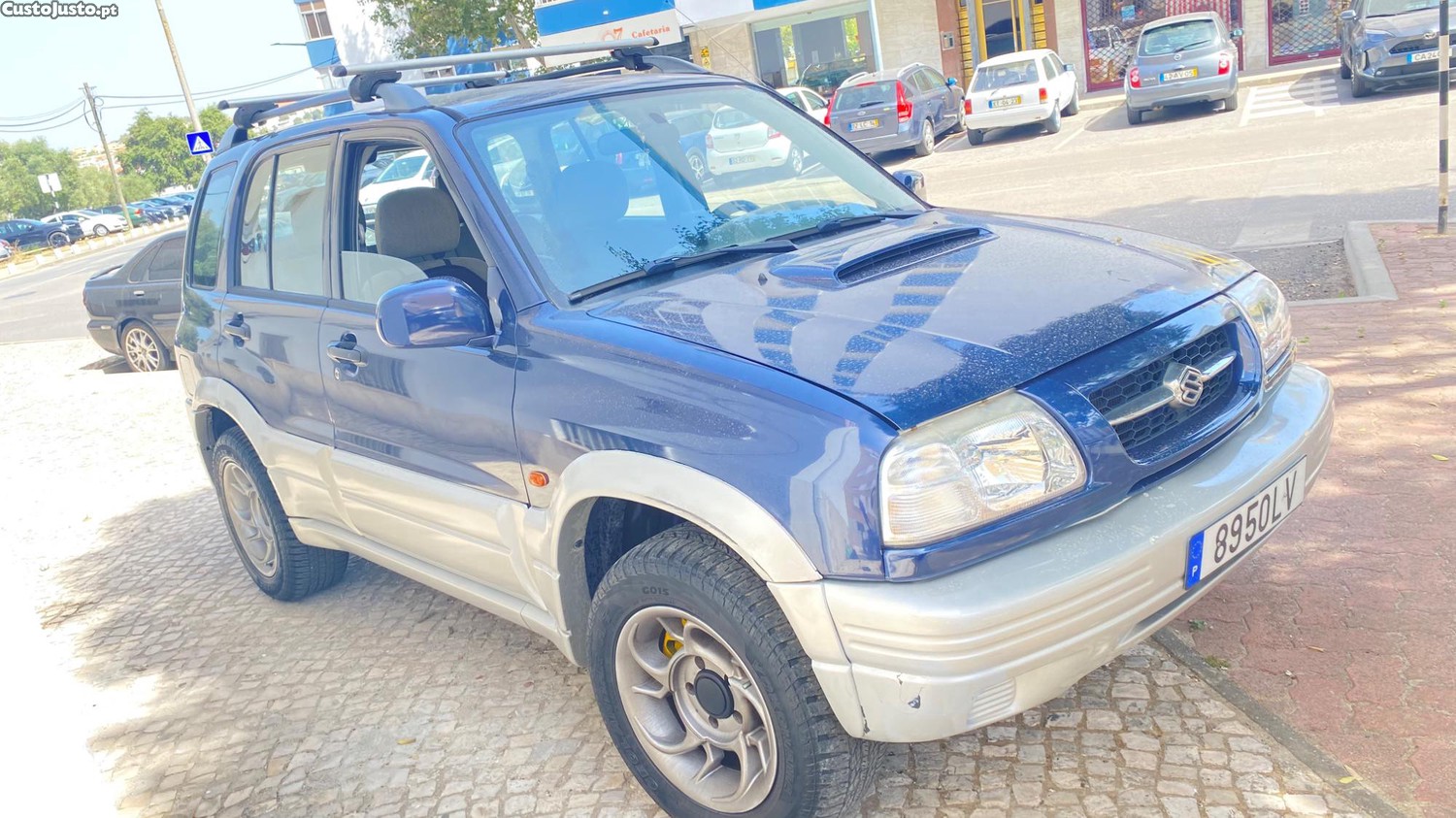 Suzuki Grand Vitara suv — photo 2