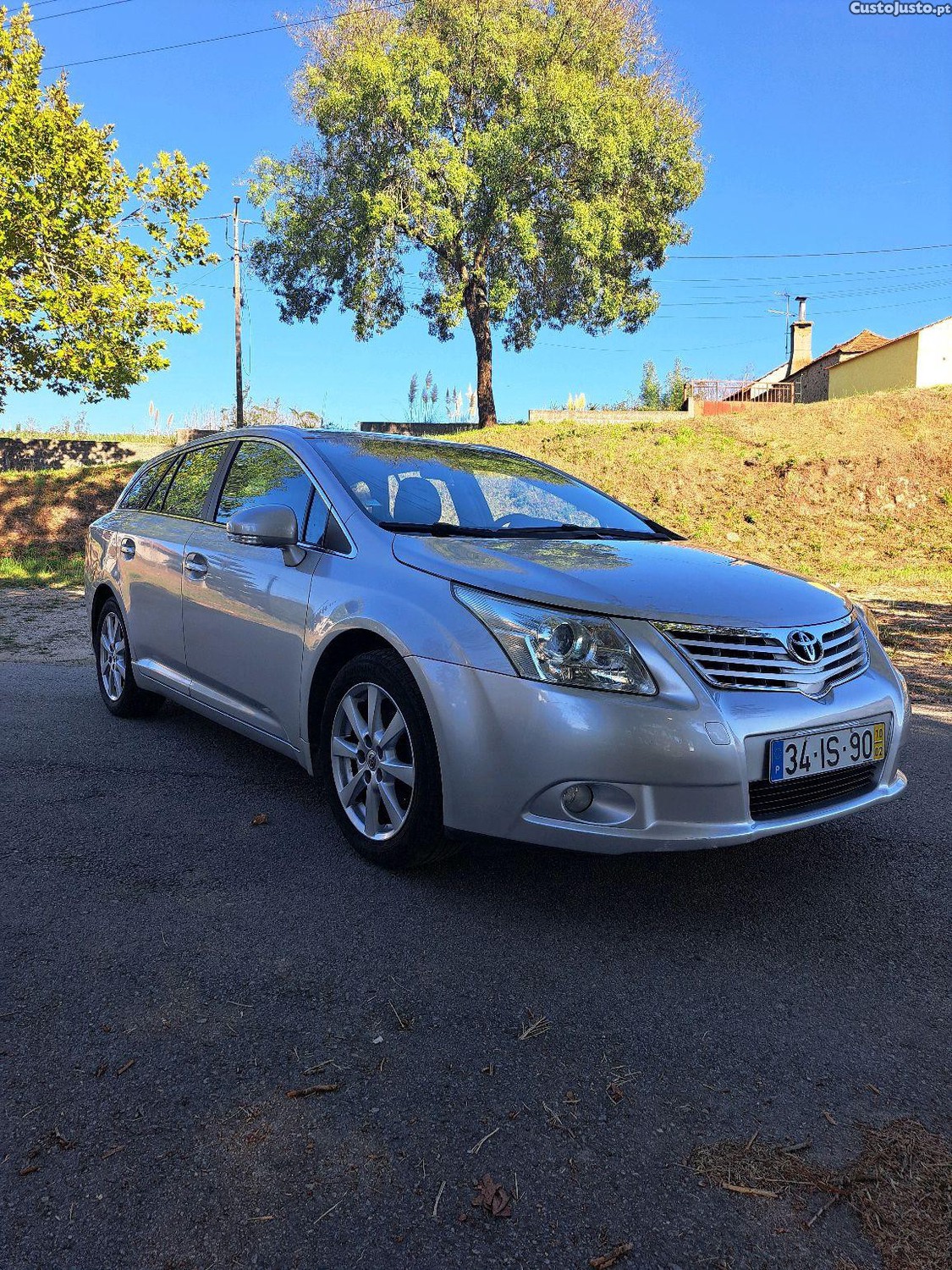 Toyota Avensis D4D — fotografia 8