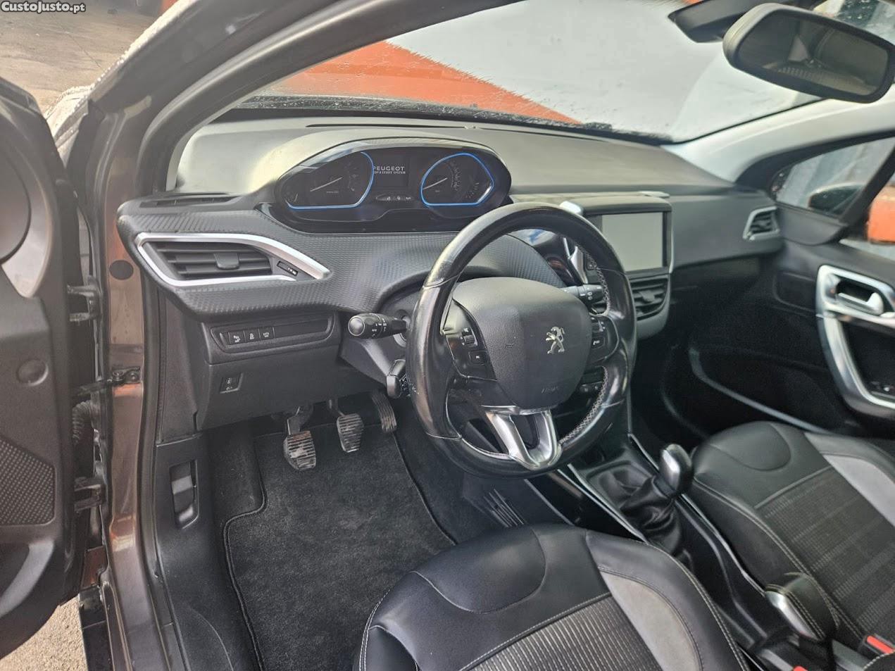 Peugeot 2008 — fotografia 4