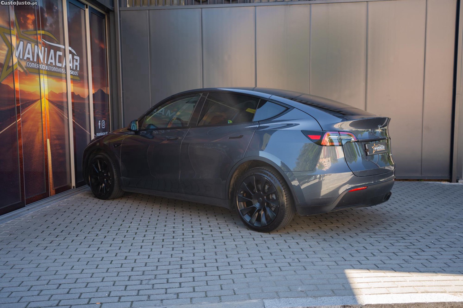 Tesla Model Y Dual motor — fotografia 11
