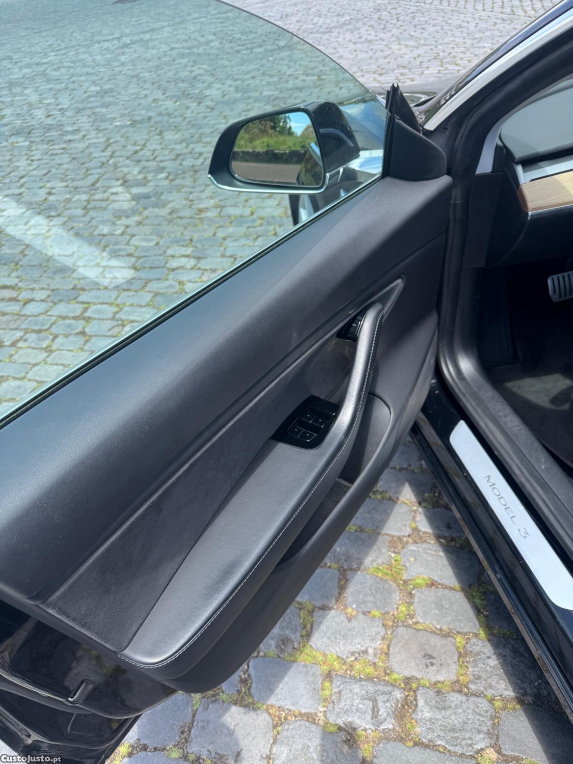 Tesla Model 3 Performance — fotografia 3