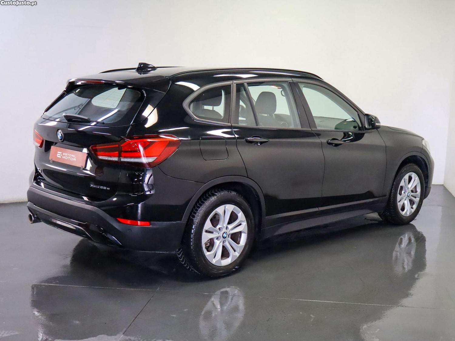 BMW X1 25 e xDrive — fotografia 22