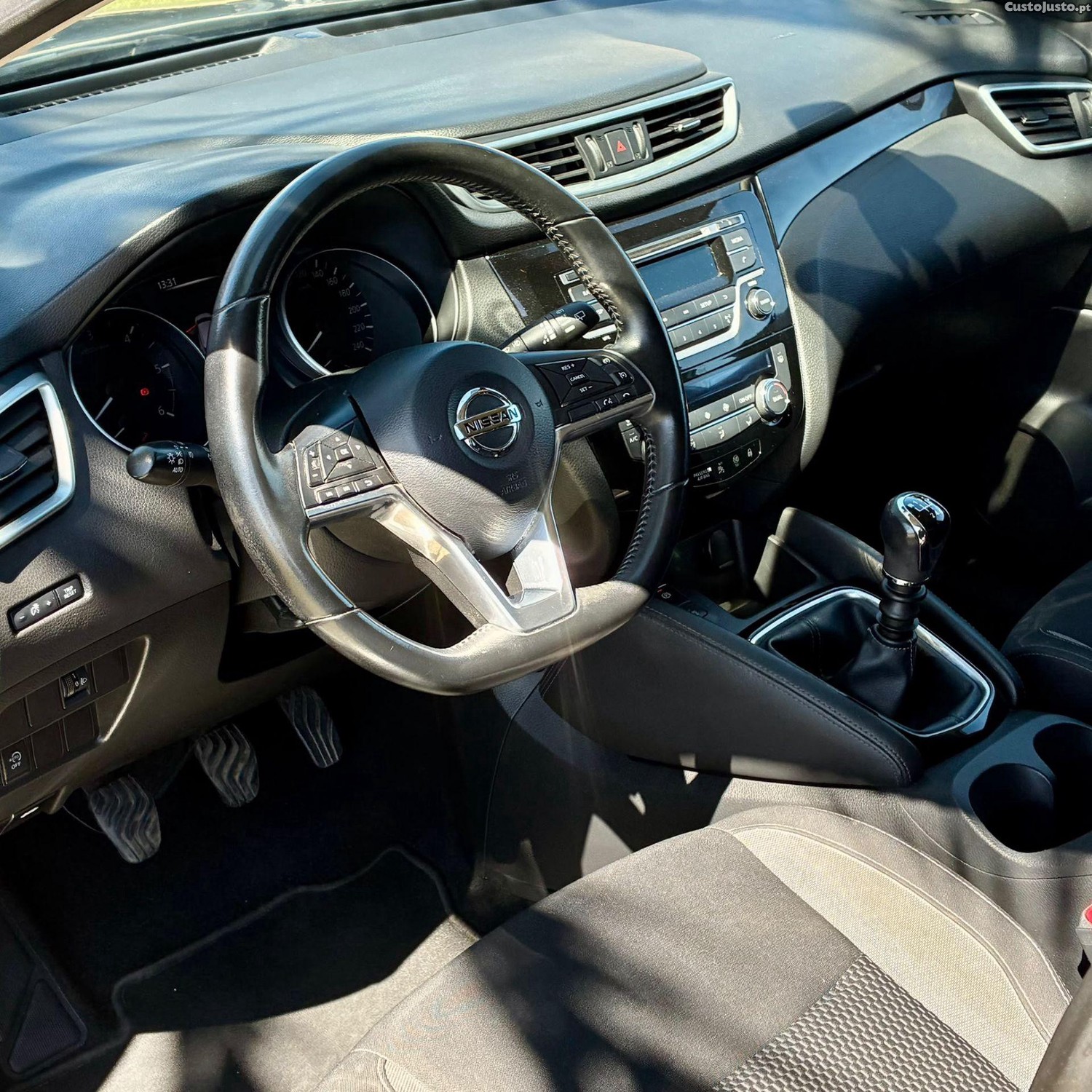 Nissan Qashqai 1.5 Acenta · Nacional — fotografia 16
