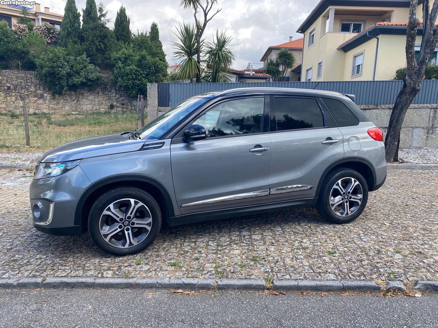 Suzuki Vitara 1.6 DDiS 4x4 AllGrip Comfort — fotografia 10