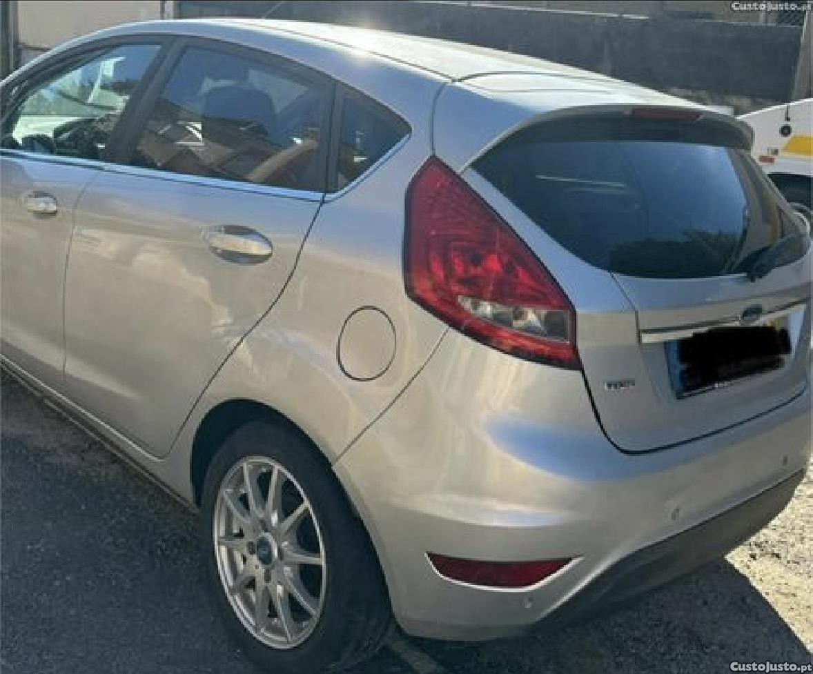 Ford Fiesta 1.4tdci — fotografia 6