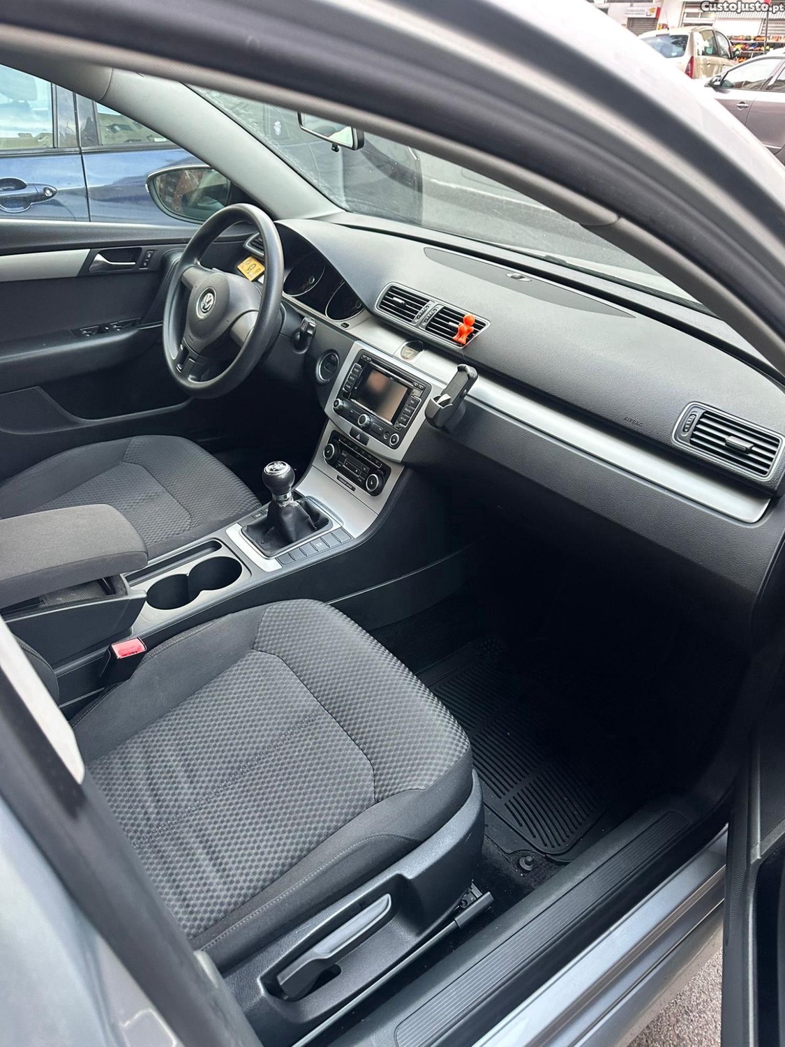 Volkswagen Passat Trendline — fotografia 4