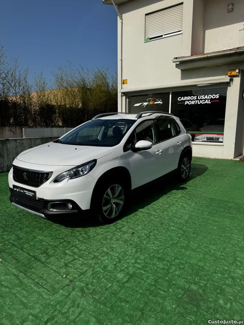 Peugeot 2008 1.2 PureTech Allure — fotografia 11