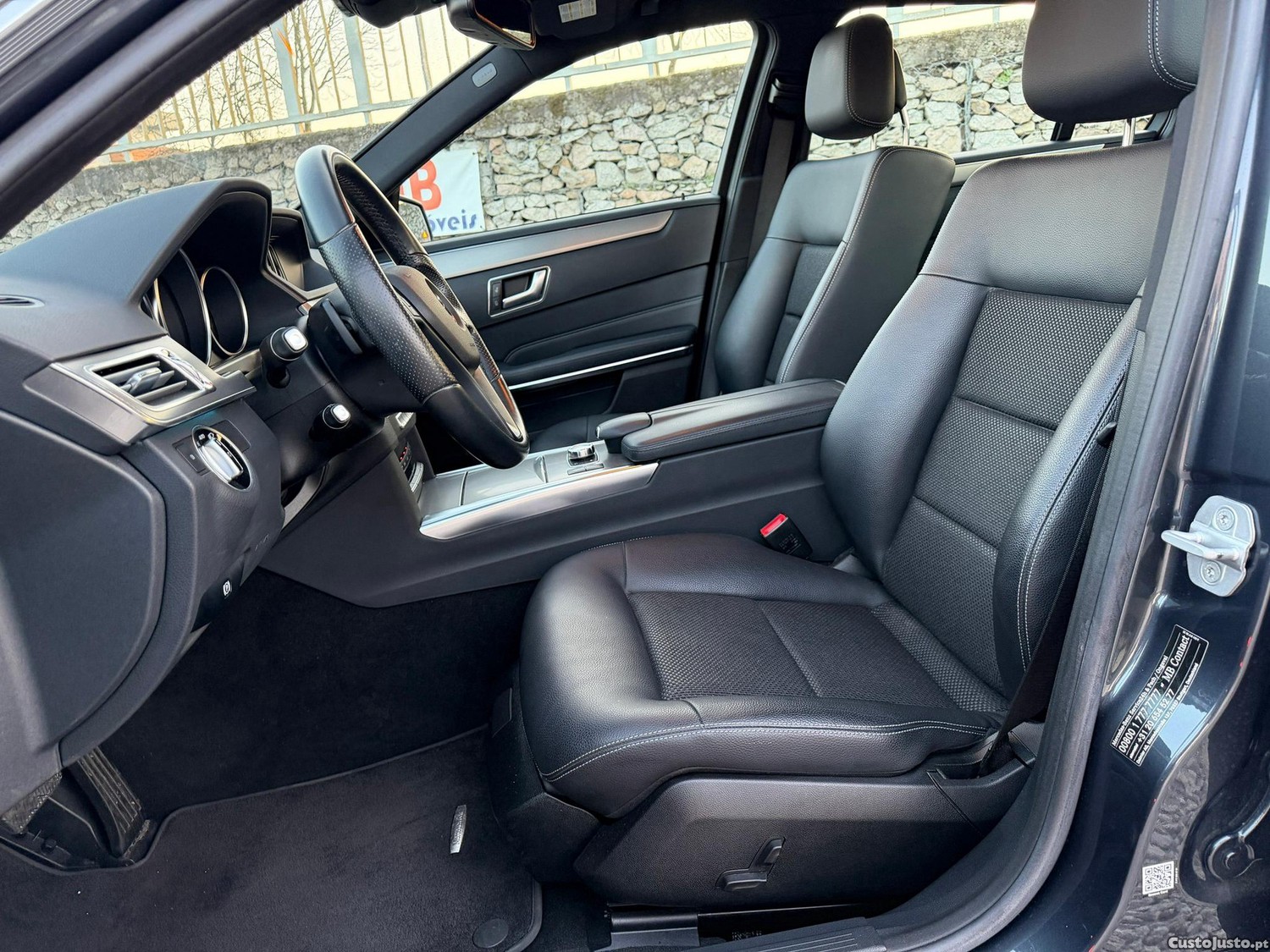 Mercedes-Benz E 300 BLUETEC Hybrid Avantgarde — fotografia 12