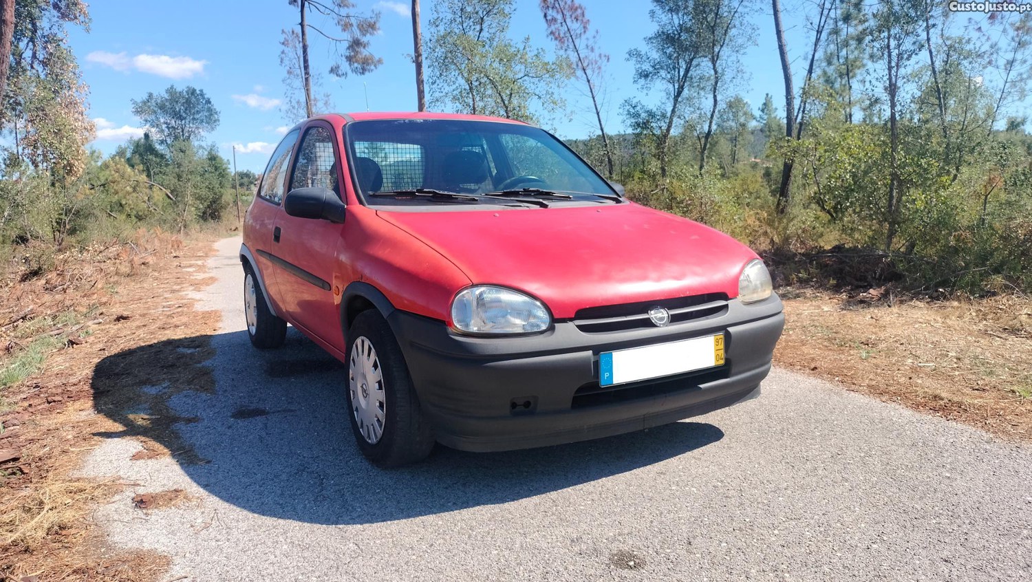 Opel Corsa 1.7 Diesel - 97 foto 3