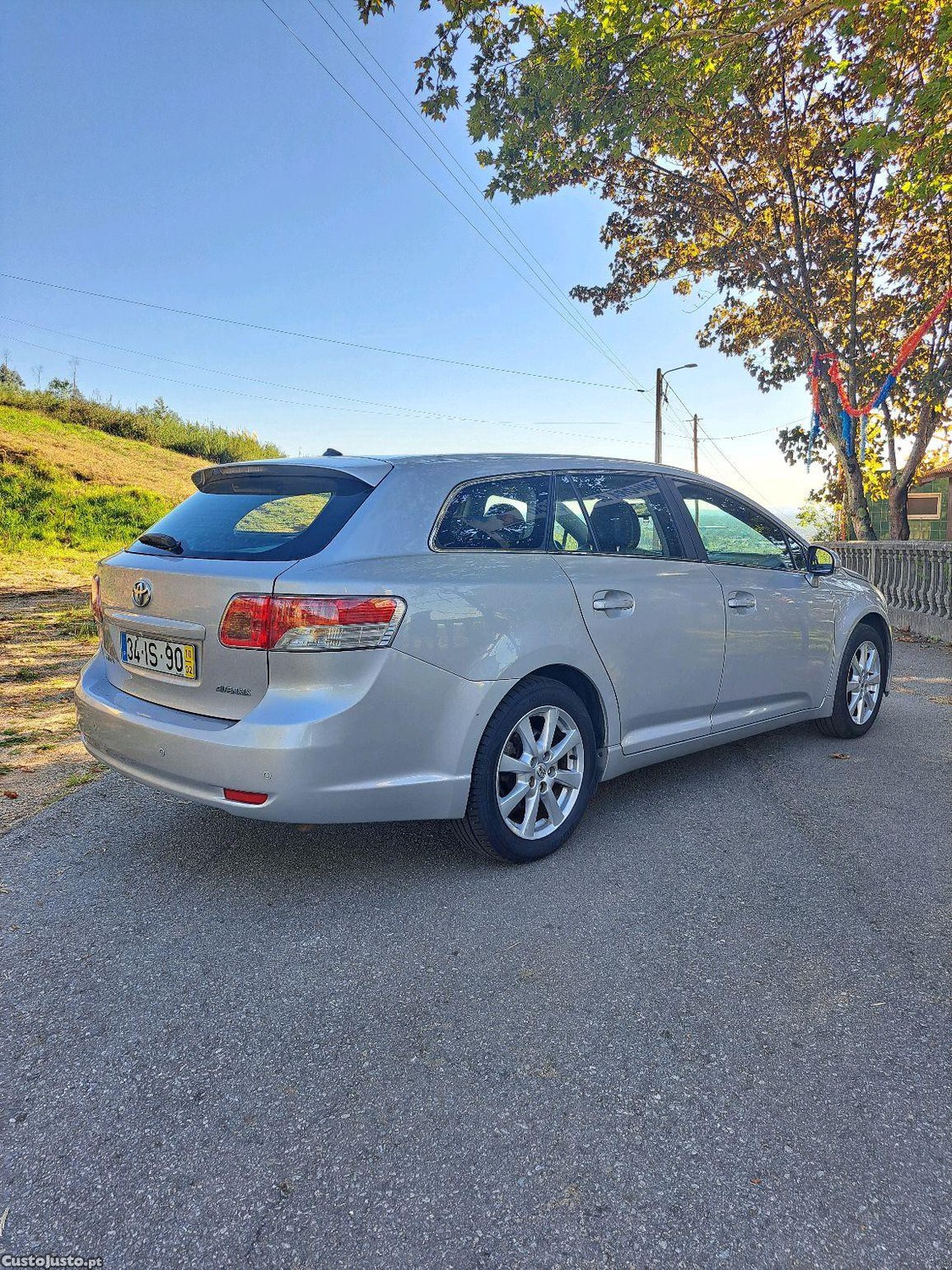 Toyota Avensis D4D — fotografia 7