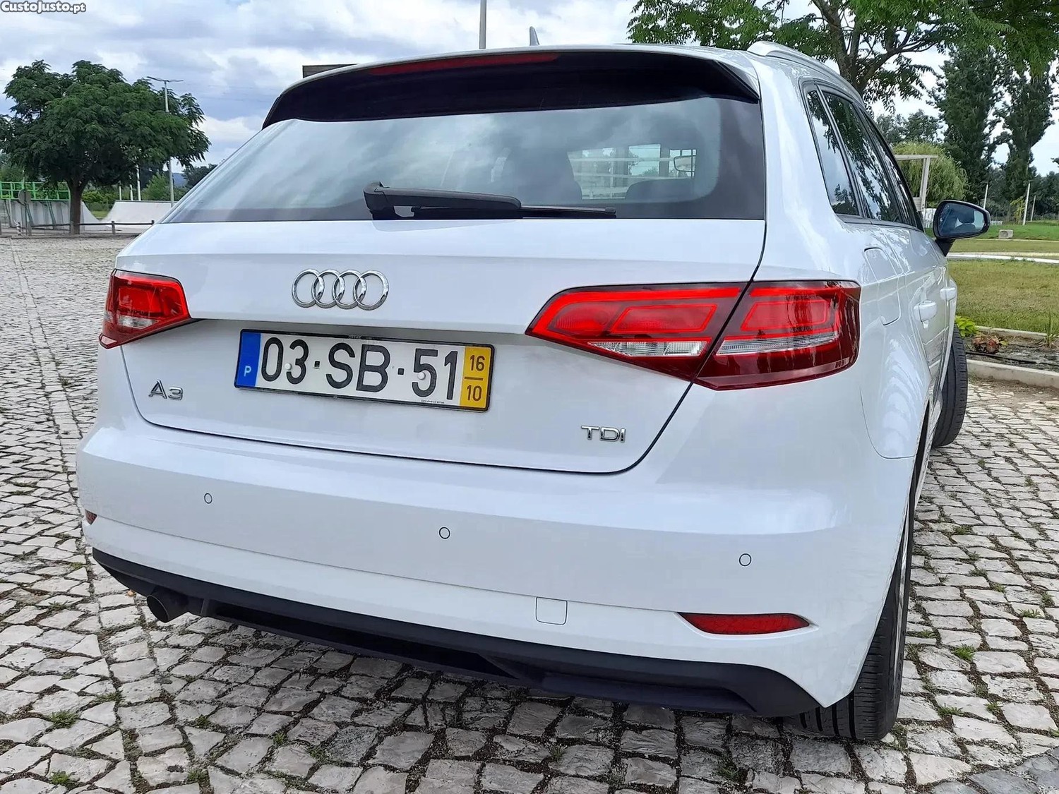 Audi A3 Sportback 1.6 TDI Attraction Ultra — fotografia 5