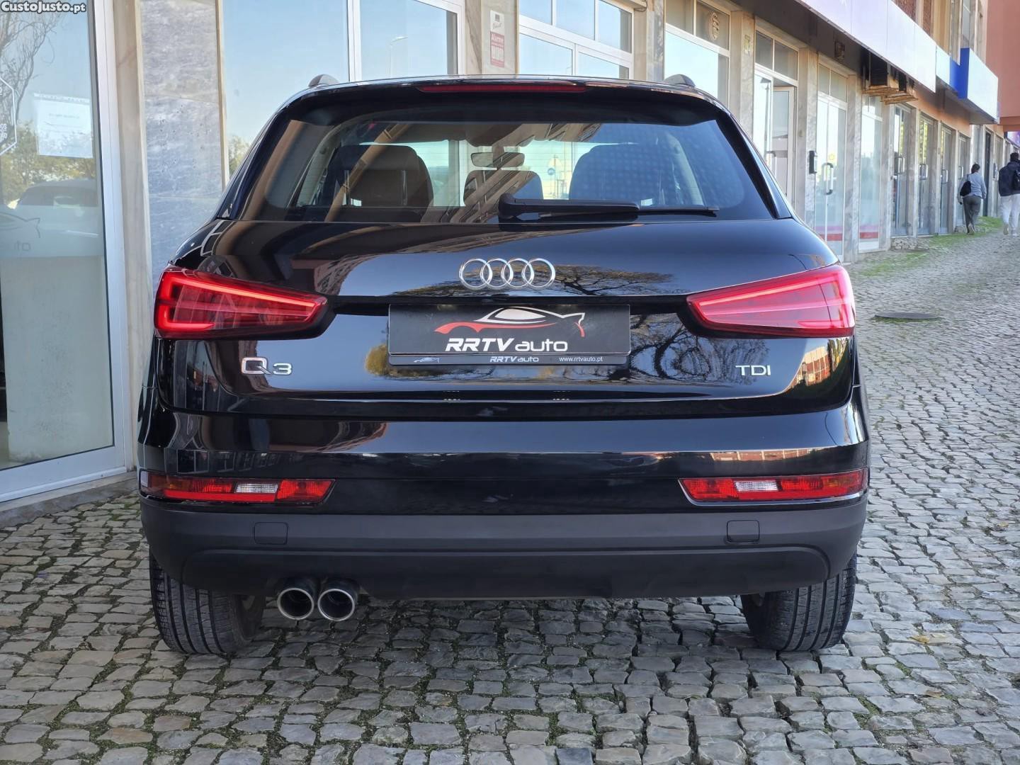 Audi Q3 2.0 TDI design — fotografia 13