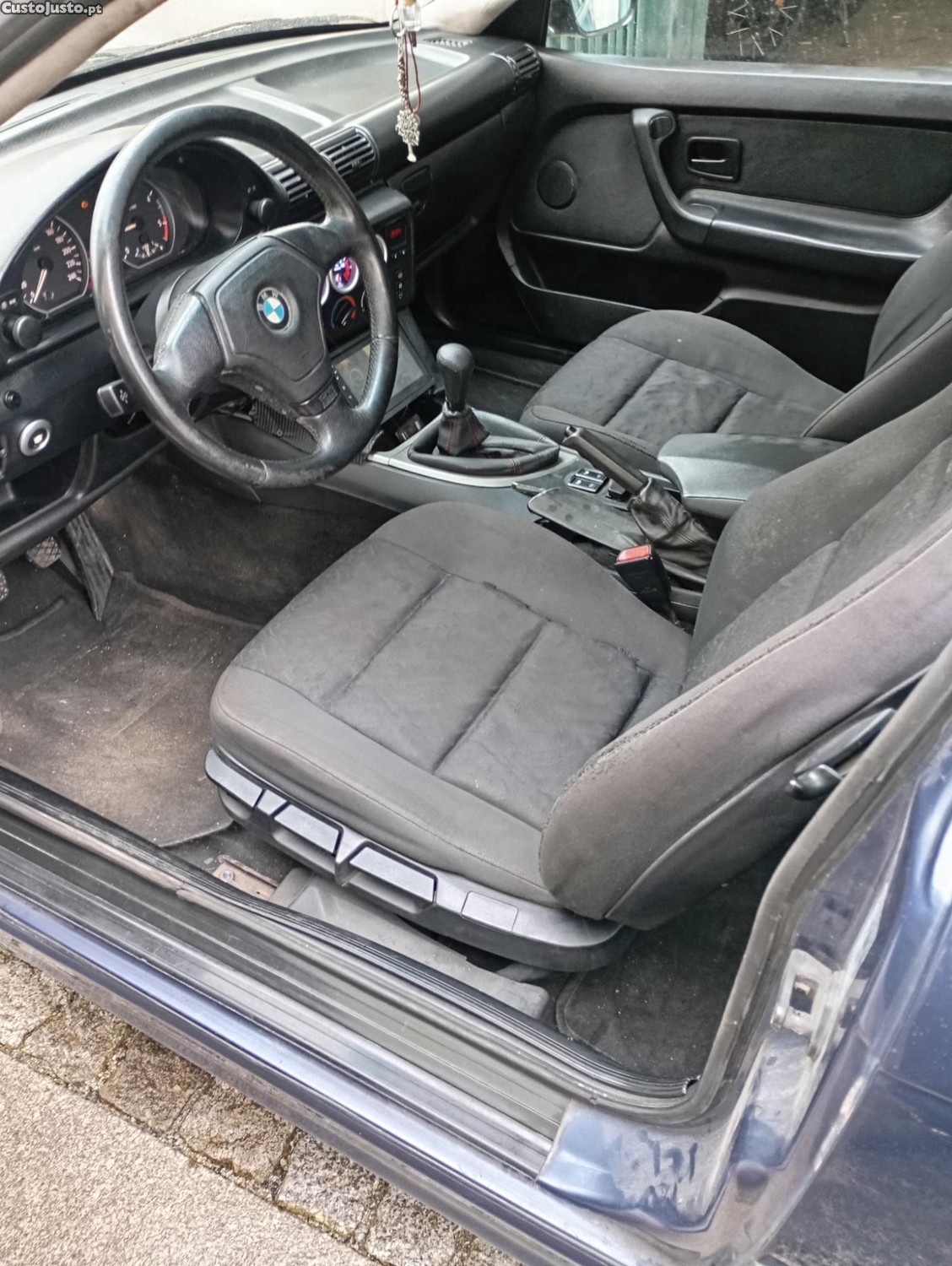 BMW 318 TDS motor 120 D — fotografia 2