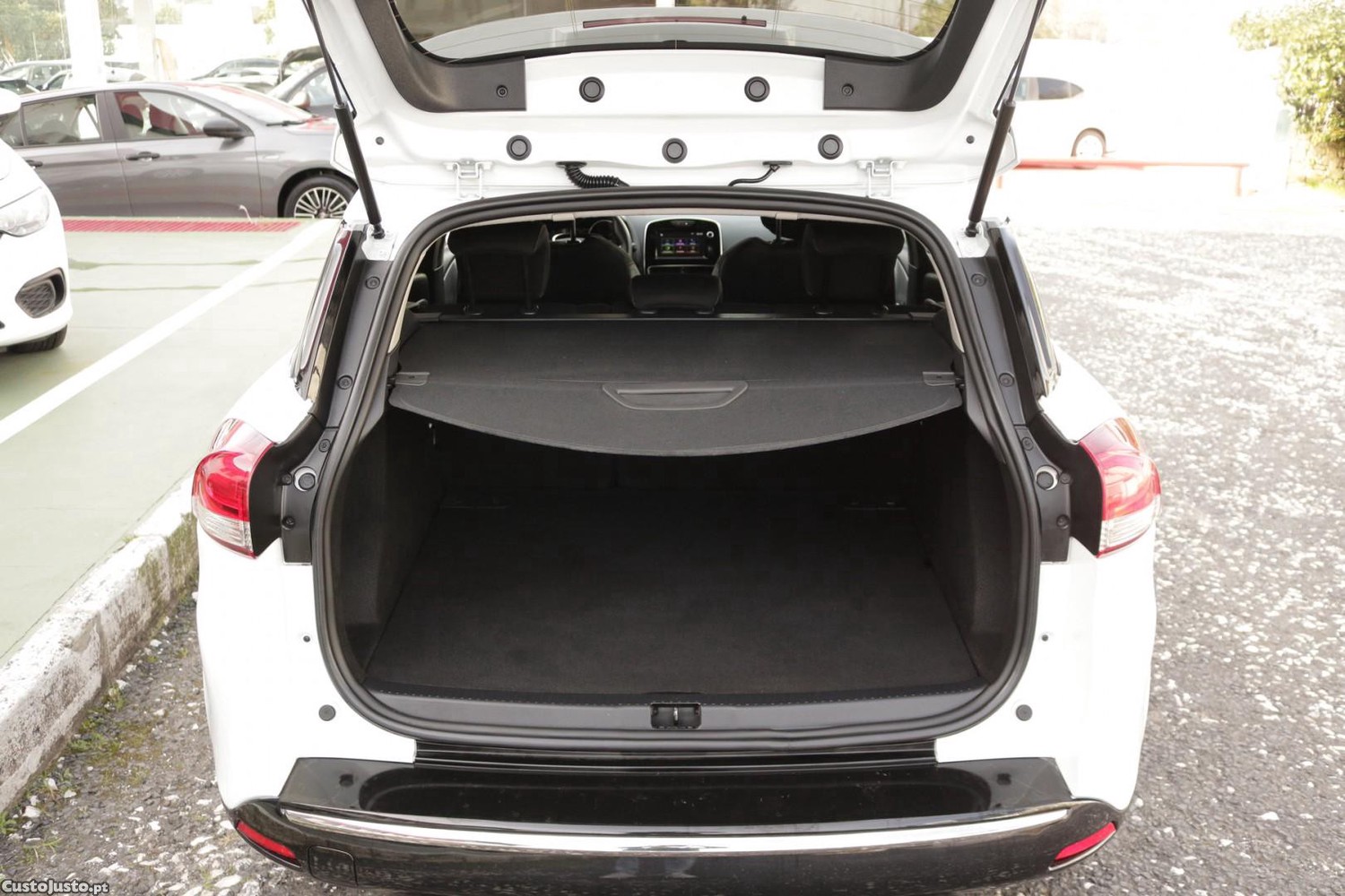 Renault Clio Sport Tourer 1.5 DCI Limited 90cv — fotografia 48