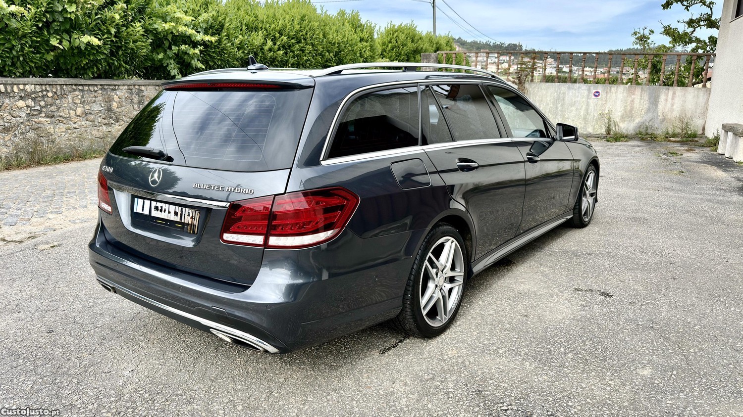 Mercedes-Benz E 300 300D Hybrid — fotografia 8