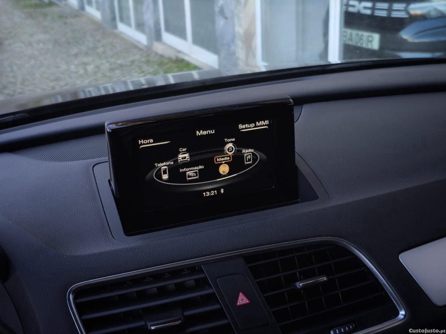 Audi Q3 2.0 TDI design — fotografia 10