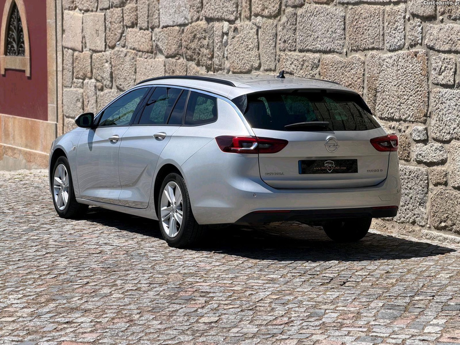 Opel Insignia Turbo D — fotografia 3