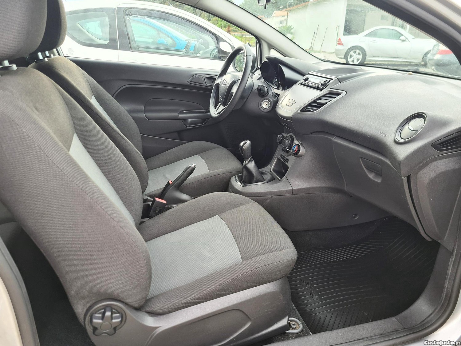 Ford Fiesta 1.25 Duratec 60cv — fotografia 3