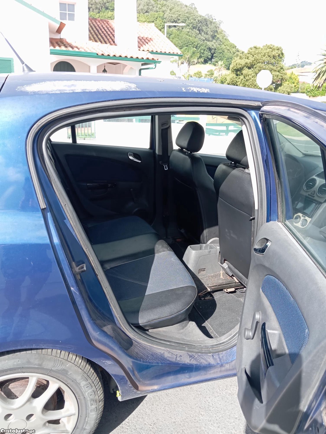 Opel Corsa 1.2 — fotografia 3