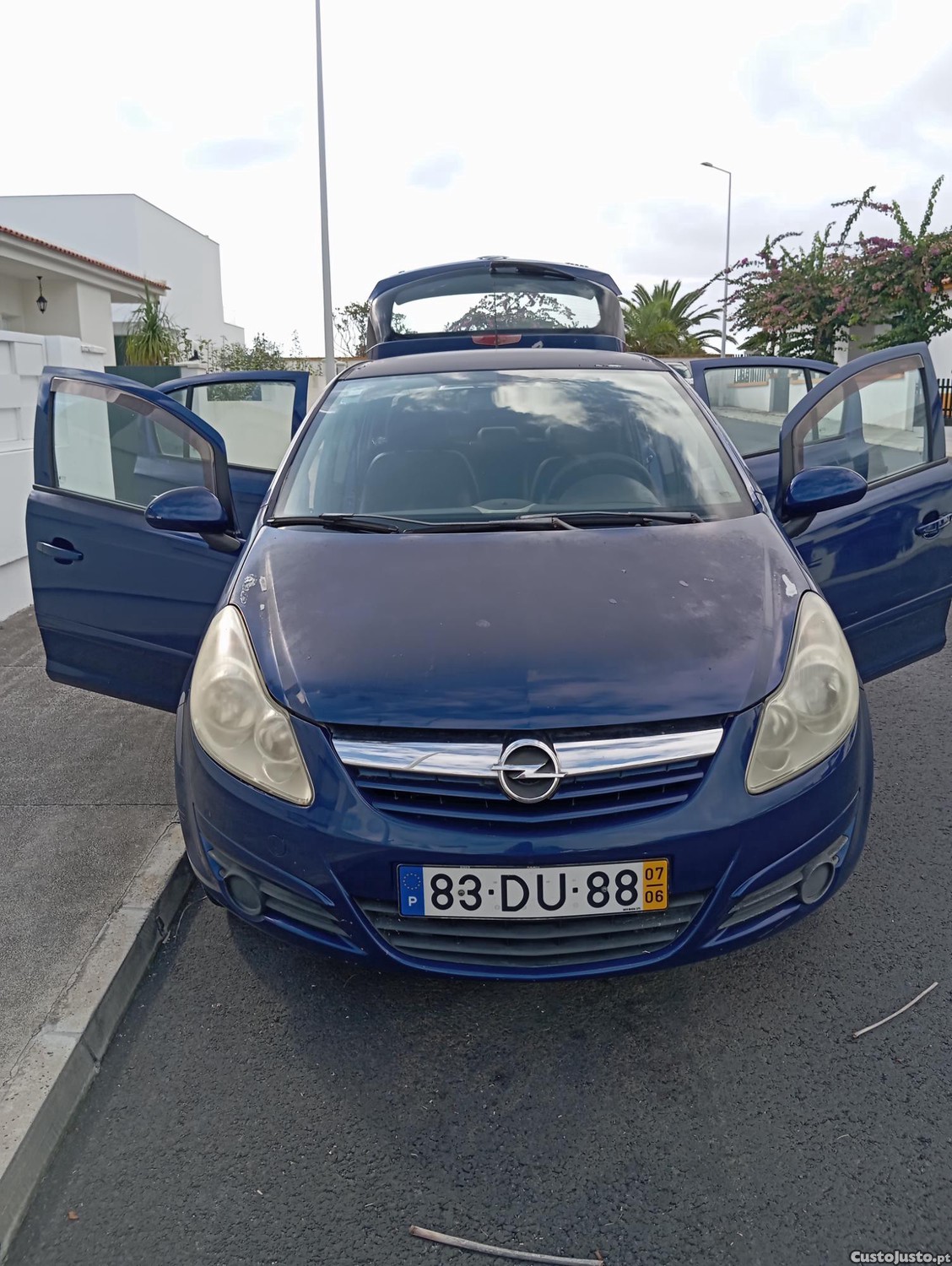 Opel Corsa 1.2 — fotografia 11