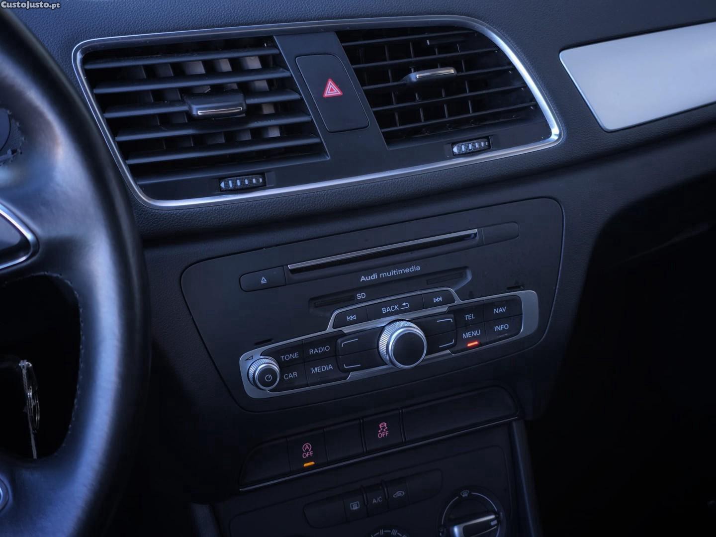 Audi Q3 2.0 TDI design — fotografia 12