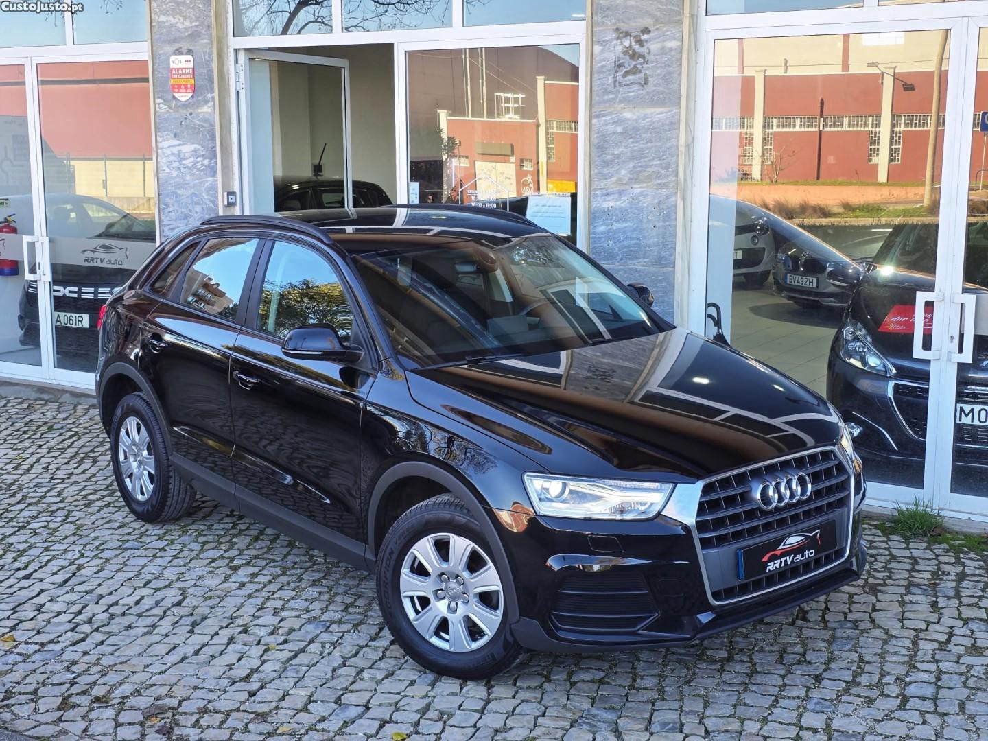 Audi Q3 2.0 TDI design — fotografia 25