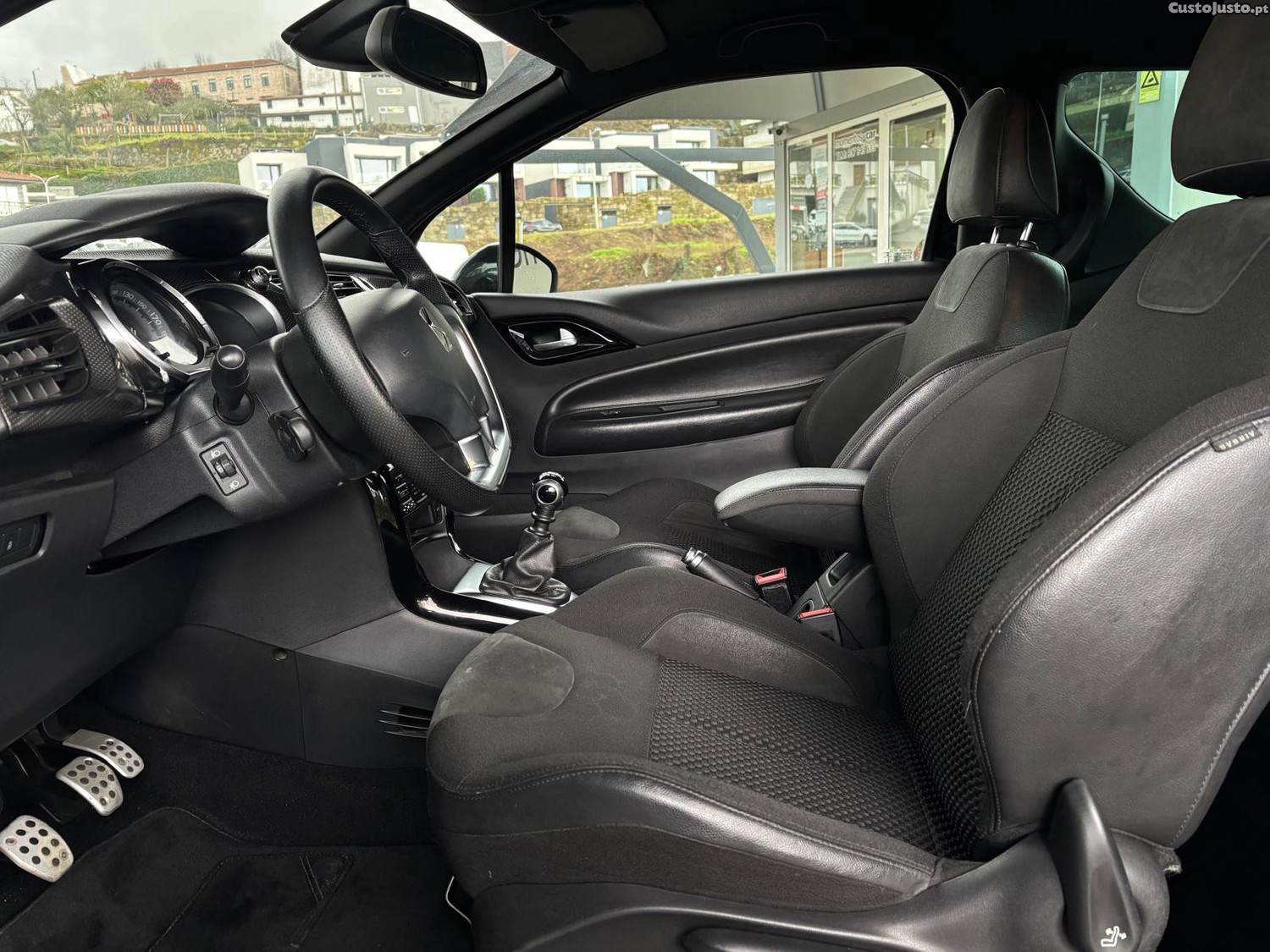 Citroën DS3 1.6 THP Sport Chic — fotografia 4