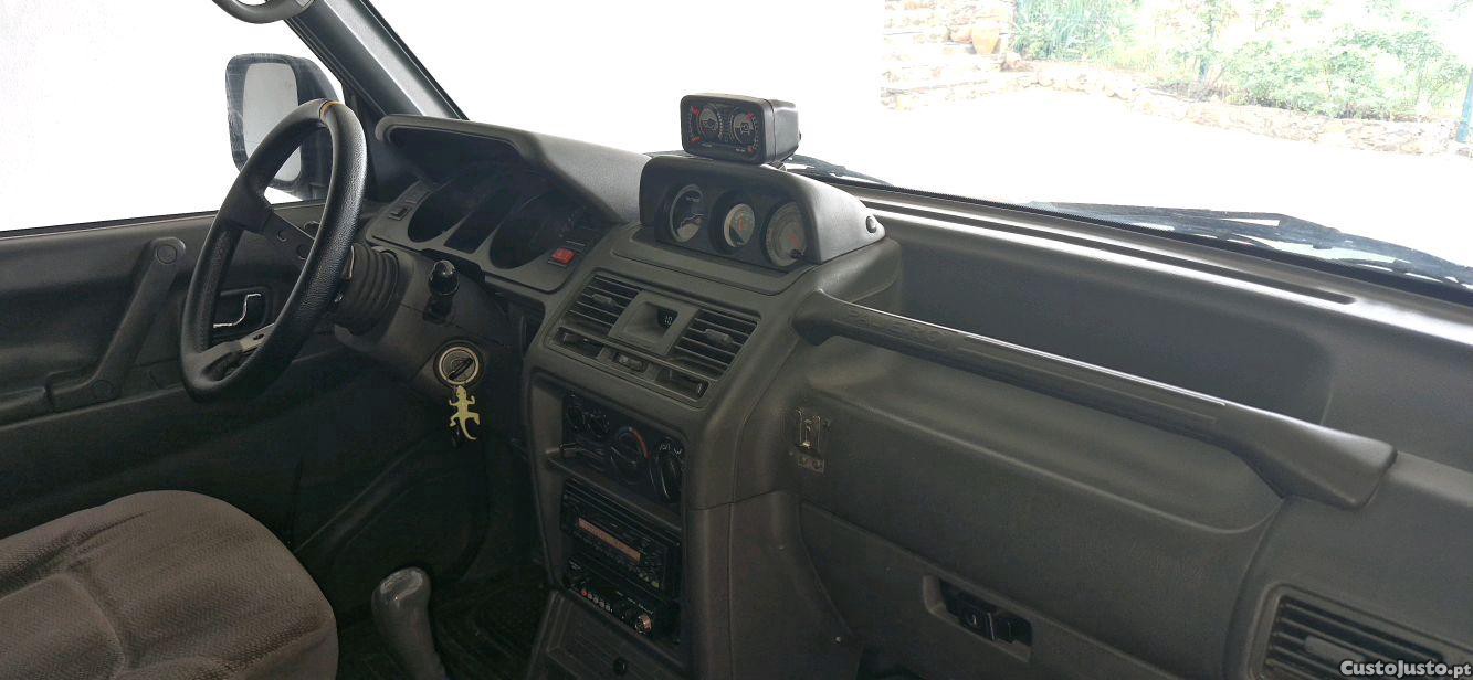 Mitsubishi Pajero GLX — fotografia 5