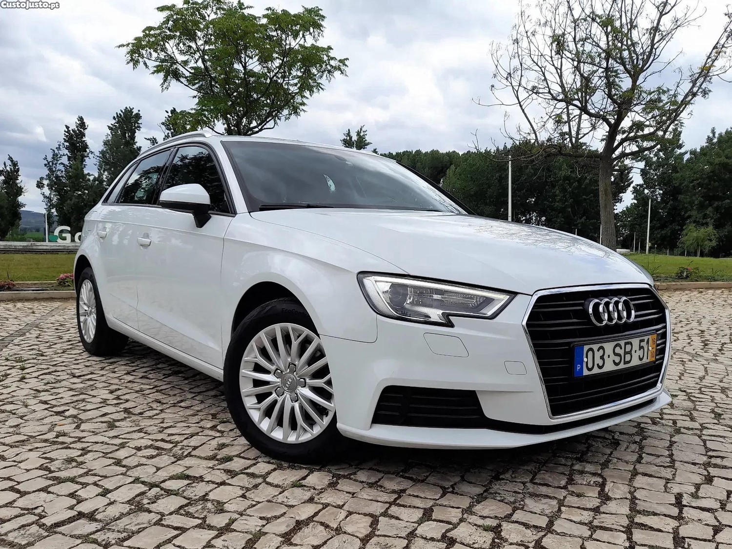 Audi A3 Sportback 1.6 TDI Attraction Ultra — fotografia 3