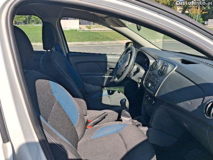 Dacia Logan MCV 0.9 TCe — fotografia 4