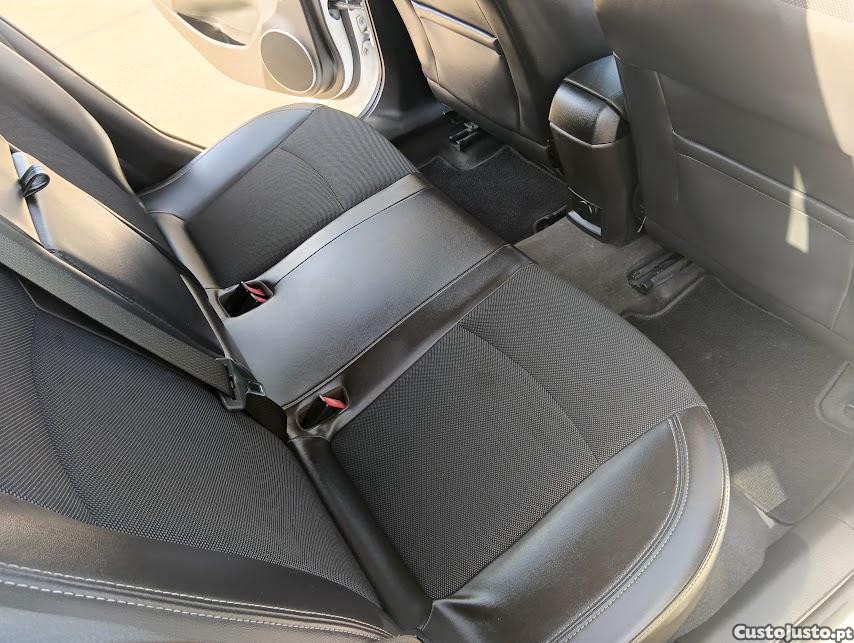 Chevrolet Cruze 1.7 CDTI — fotografia 3
