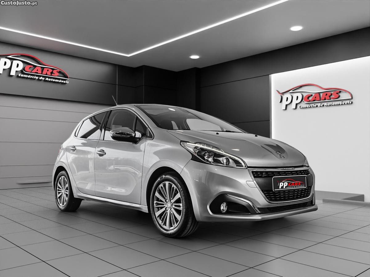 Peugeot 208 1.2 PureTech Signatu - 16 — photo 3